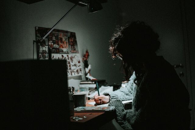 daniel-chekalov-OxU08SFhPbI-unsplash